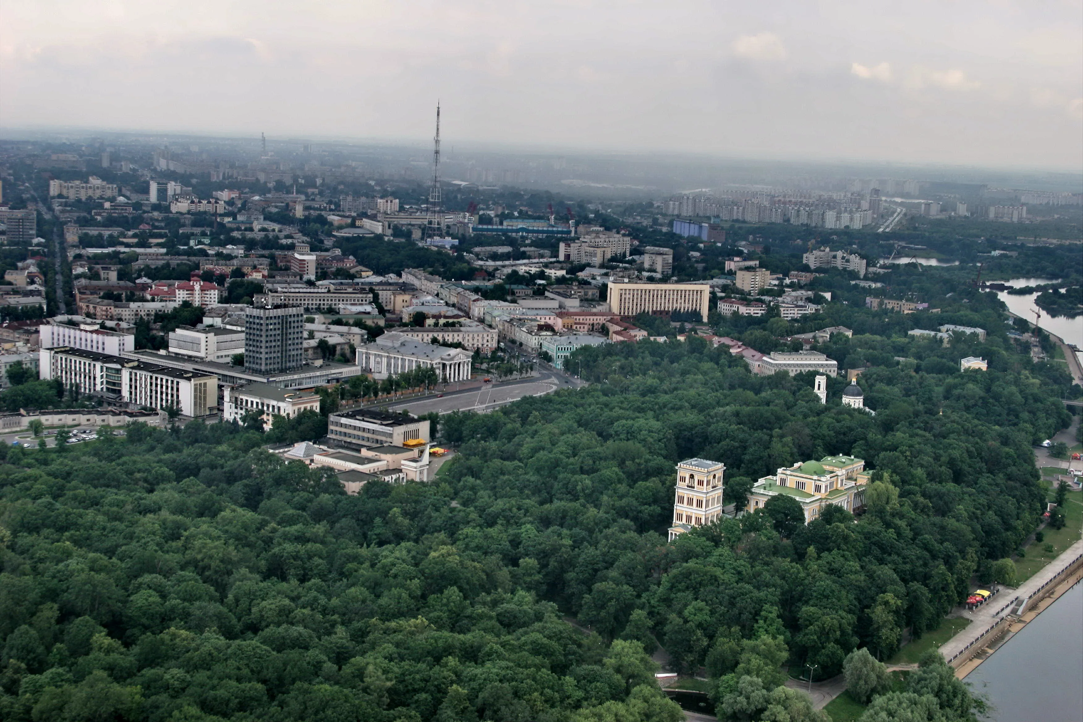Гомель современный... и патриархальный